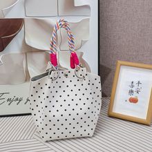 针织包女卡通款手提袋可爱伴手礼零食袋实用百搭便宜水桶包大容量