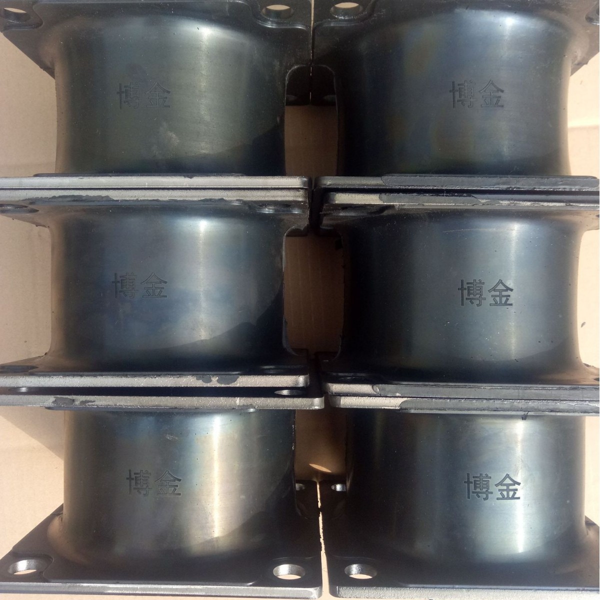 厂家直销各种型号减震块