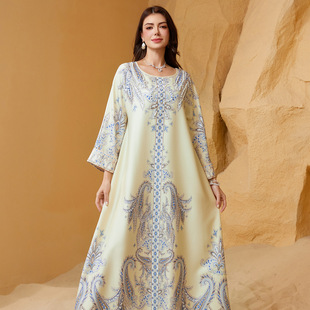 Zd011 Middle East Dubai Ins Cross-Border Muslim Women's Robe Beaded Printed Dress Round Neck Slim Abaya