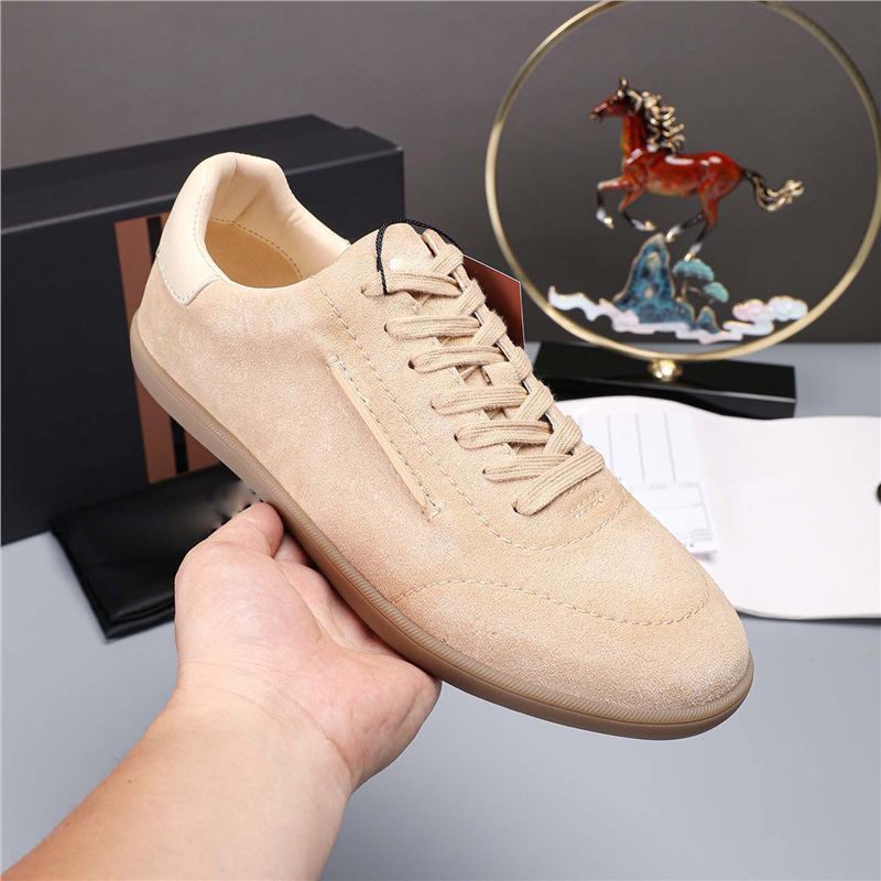 Nuevos zapatos de cuero transpirables de hombre europeos, zapatos cómodos de cuero esmerilado, zapatos de entrenamiento alemanes de todos los días, zapatos casuales, zapatos retrógrados, moda.