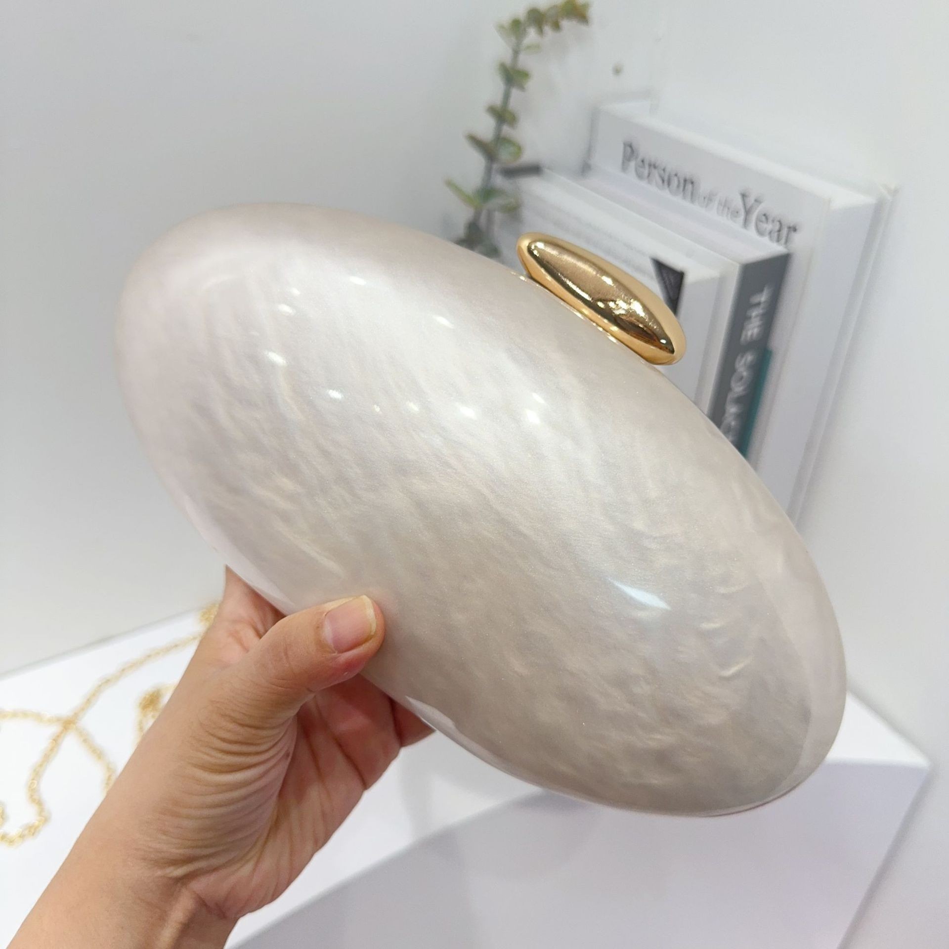 Europa y América nueva bolsa de cena de lujo ligera de damas conchas acrílicas especiales bolsas de mano de moda de fiesta de boda