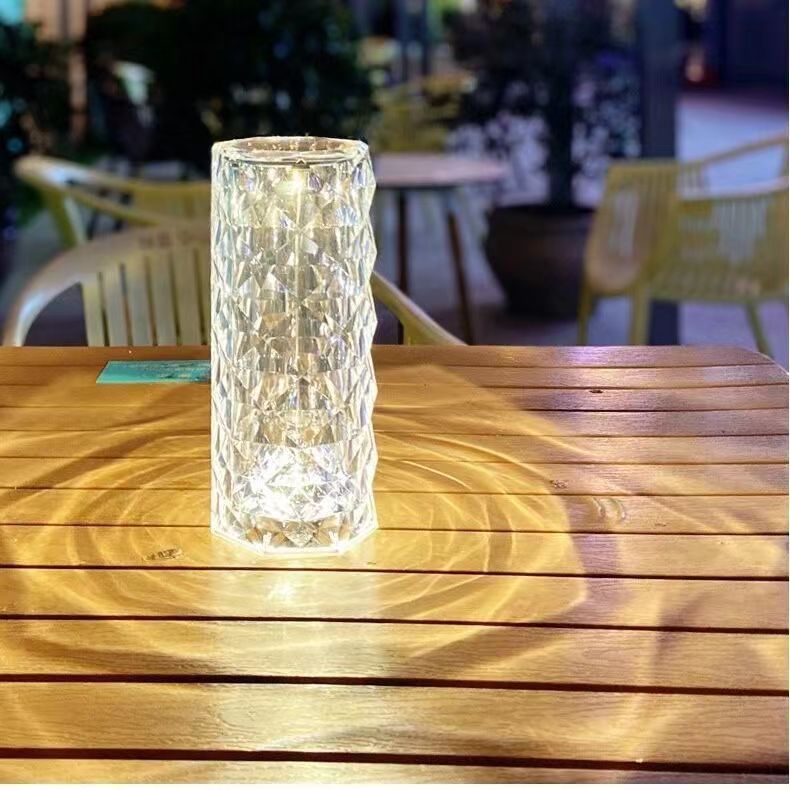 Suministro directo de fábrica le Rose lámpara cristal dormitorio atmósfera carga táctil protección para los ojos luz nocturna