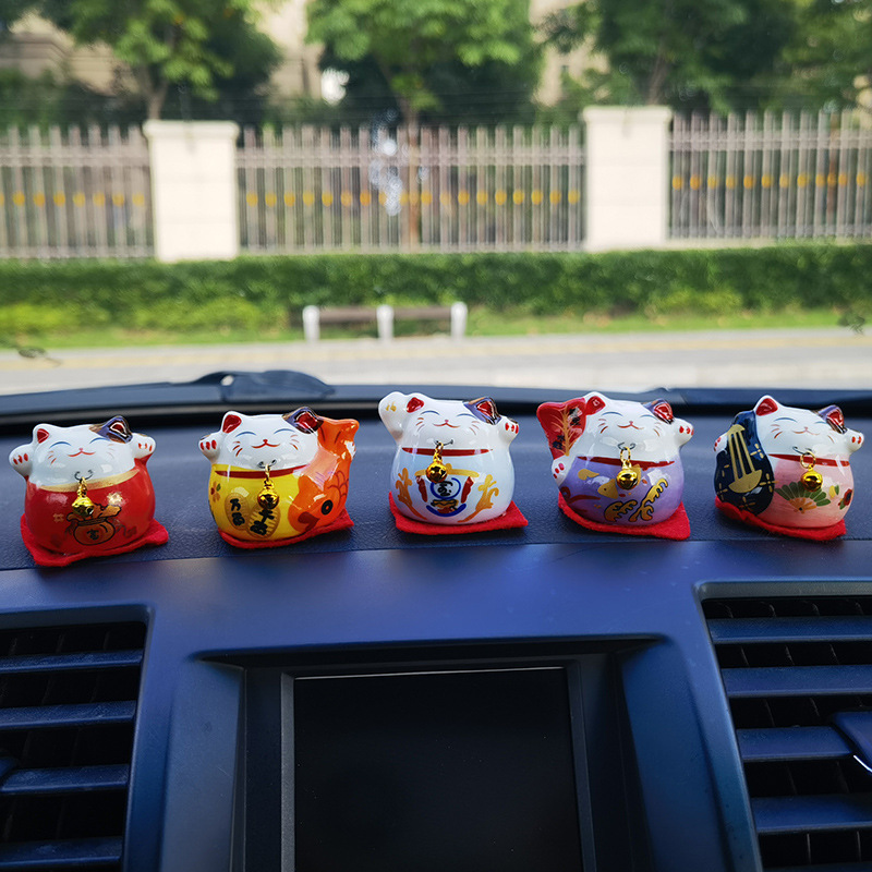 Gato afortunado decoración del coche tamaño pequeño mini lindo gato decoración del coche decoración traje decoración de la seguridad del coche