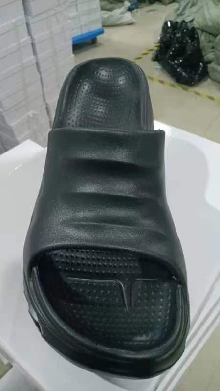 Sommer-Hausschuhe mit dicken Sohlen für Damen, 34 Yards, neue Plateauschuhe, 9 cm, Super-High-Heels, koreanische Version, Slip-on-Strandschuhe, Flut_voghion.com