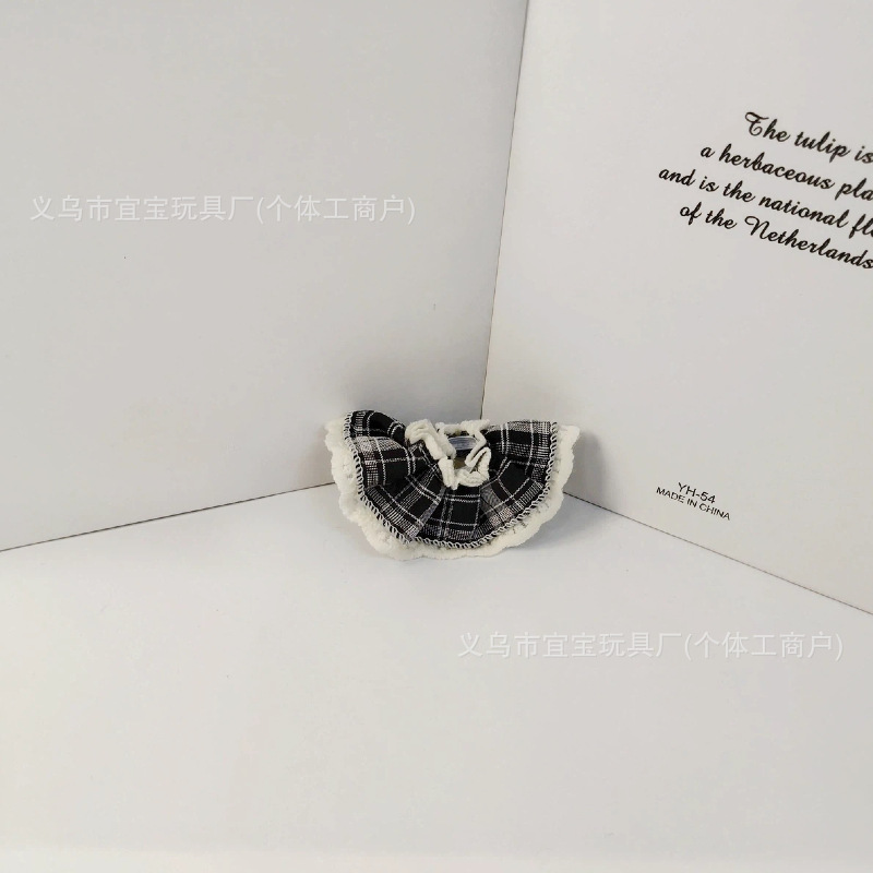 Black plaid short sleeves