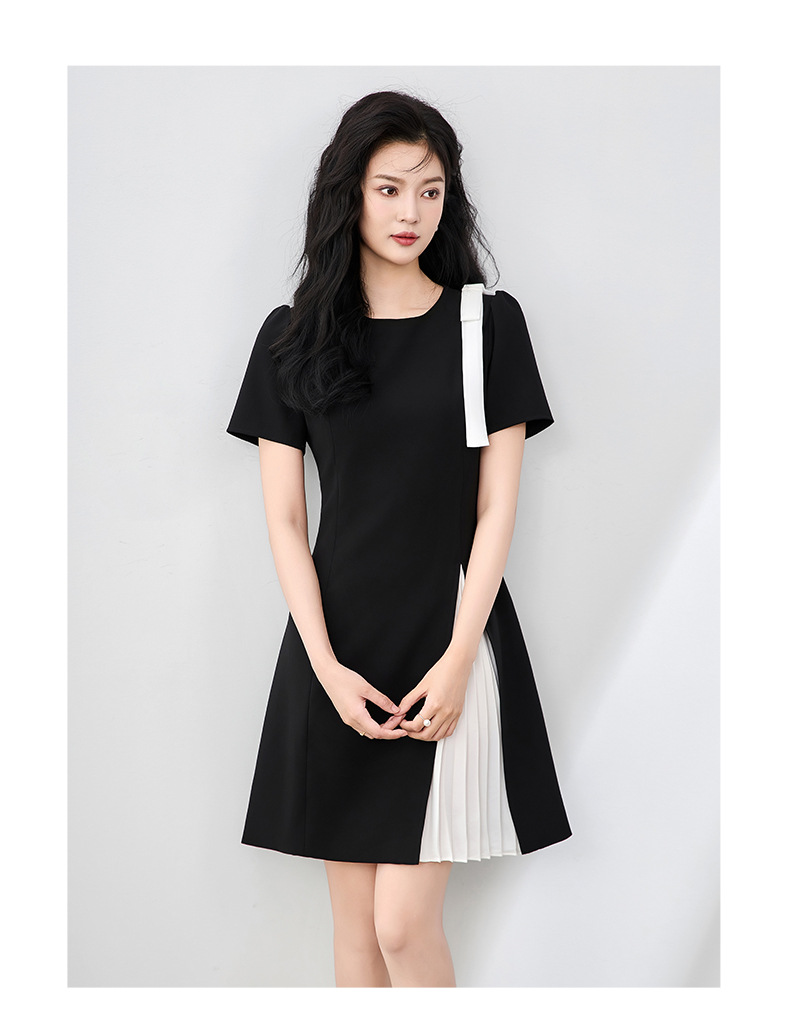 Đầm maxi nữ thắt eo xếp ly bướm phối màu tương phản — Màu đen chi tiết 7