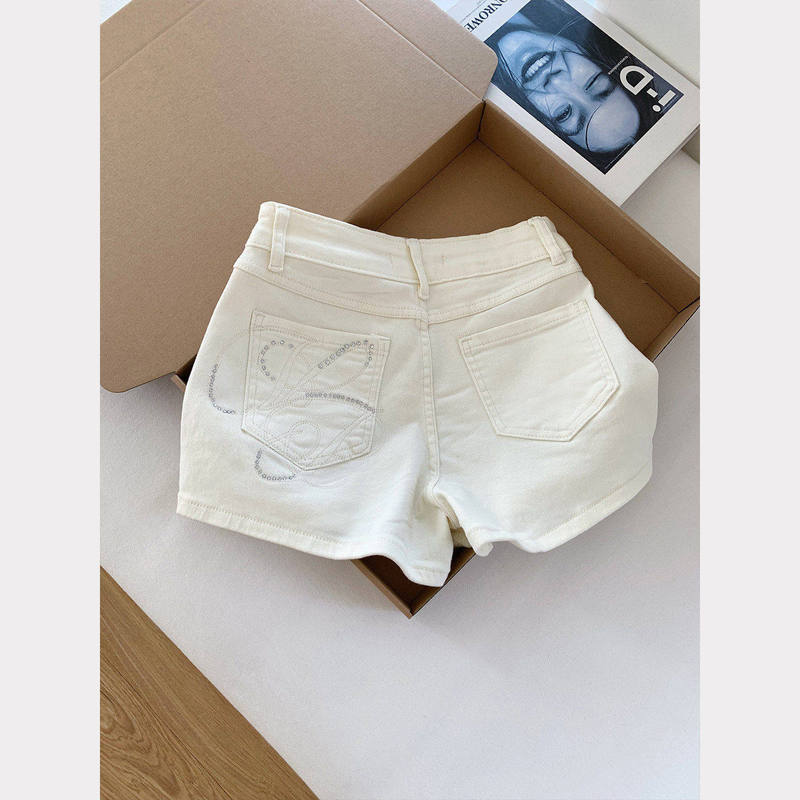 Vintage Heavy-Duty Rhinestone Low-Waist Denim Shorts for Women, New Summer Style, Distressed Hot Girl Slimming A-Line Hip-Hugging Hot Pants, Trendy