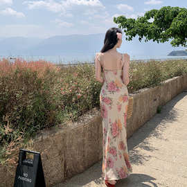 2025新款玫瑰色显白法式领碎花连衣裙女夏显瘦曼妙超仙气质长裙