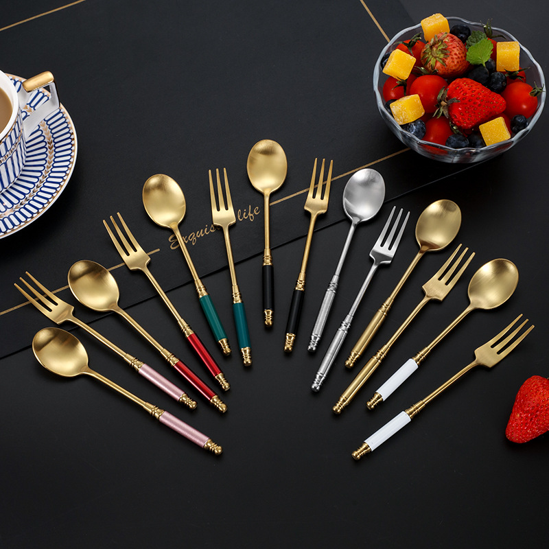 Retro 304 de acero inoxidable vajilla cuchara mate Tenedor engrosada mango redondo de oro postre tenedor cuchara de mezcla de café cuchara