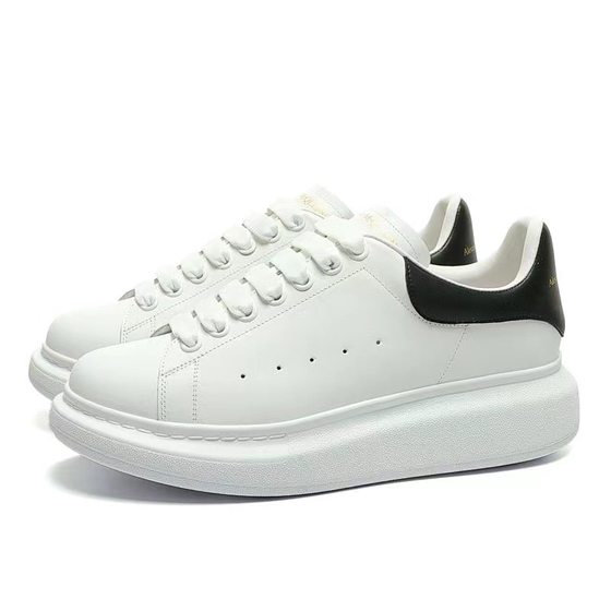 McQueen White Shoes Men's and Women's Genuine Leather Spring and Summer High Version New Thick-soled Increased Casual All-match Skate Shoes