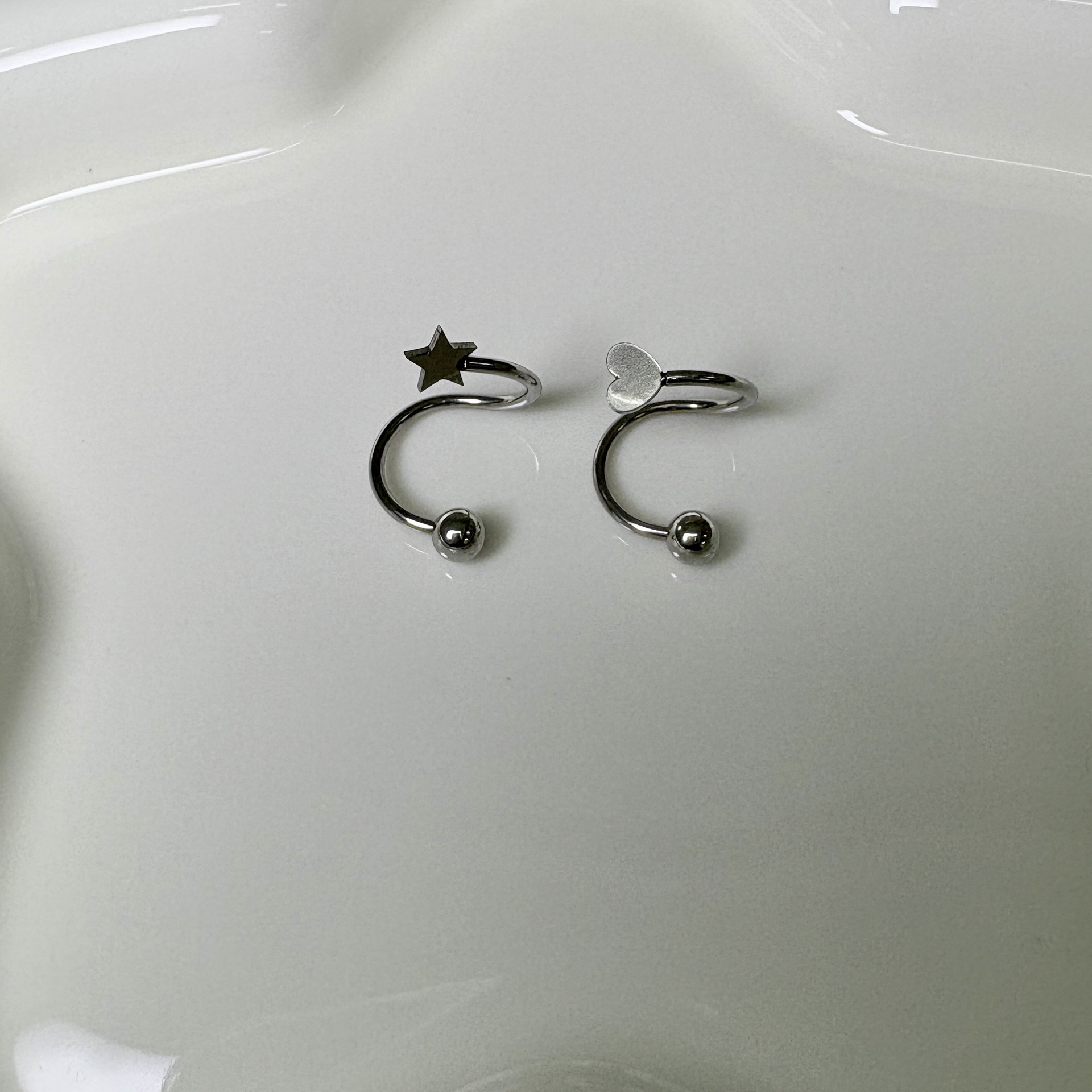 Five-Pointed Star Love S-Shaped Lip Ring Steel Titanium External Thread Star Peach Heart Ear Bone Nail S Ring Lip Nail Hot Girl Puncture Wholesale detail image 8