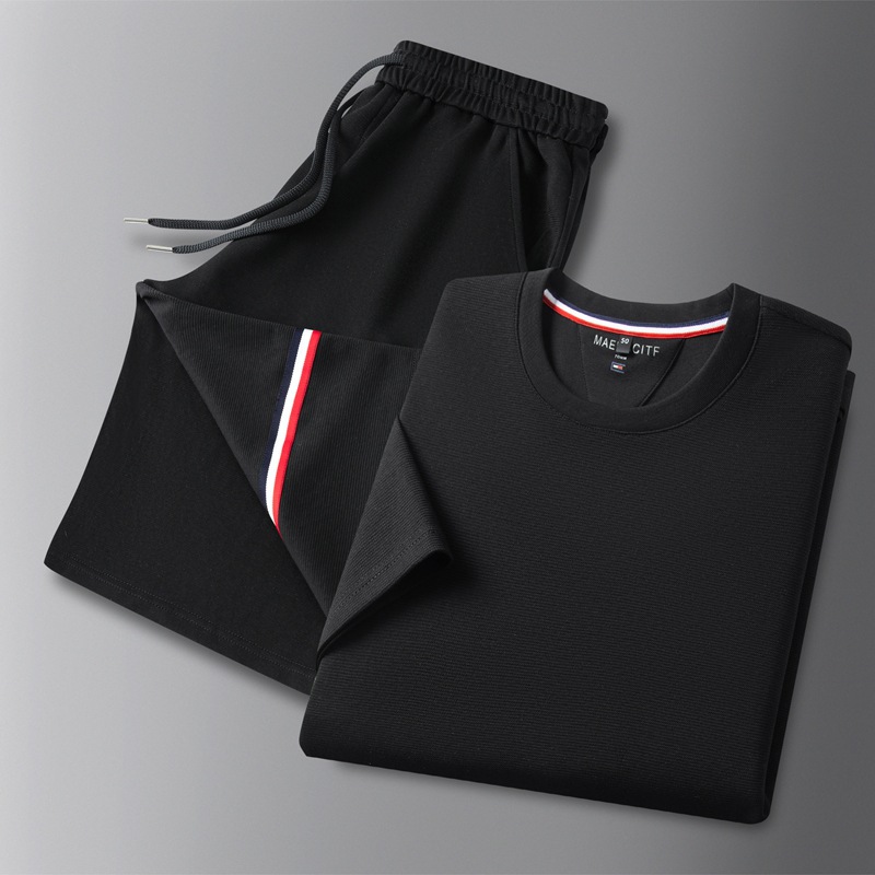 Men's Casual suit 2025 Summer New Arrival Young and Middle-aged Fashionable Round Neck Short-sleeved T-shirt Loose Shorts Two-piece Set
