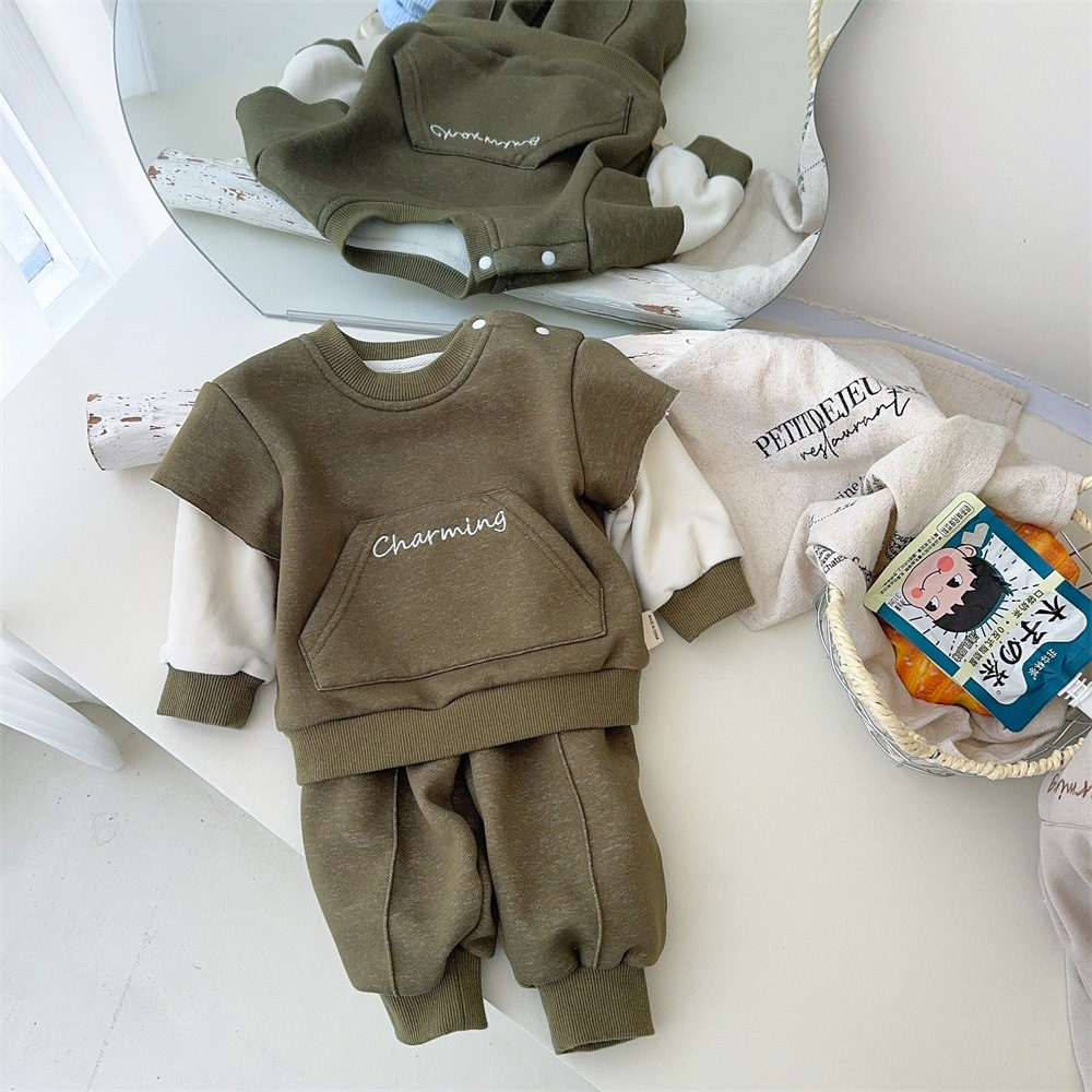 Traje para niños de estilo coreano otoño e invierno más terciopelo de dos piezas engrosado otoño e invierno estilo extranjero ropa exterior suéter para bebés pantalones ropa exterior