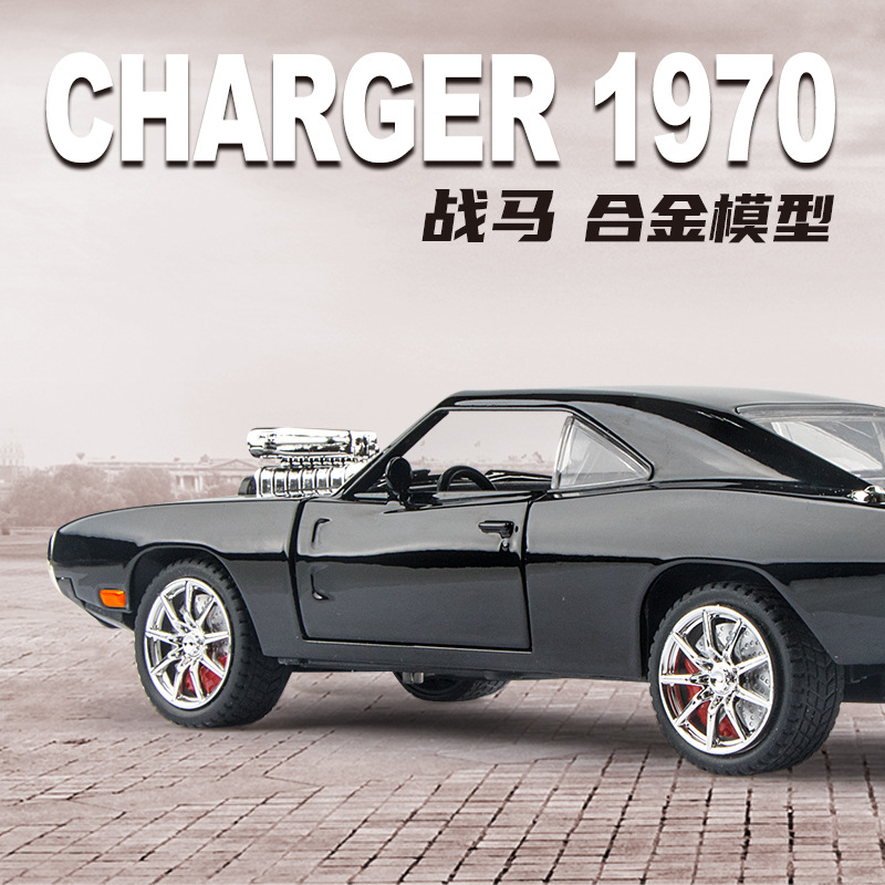 1:24 caballo de guerra modelo de coche de aleación de sonido y luz Tire hacia atrás niño juguete boutique decoración del coche TikTok Venta caliente