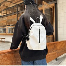户外新款双肩背包女轻便登山小背包学生小型书包时尚休闲男旅游包