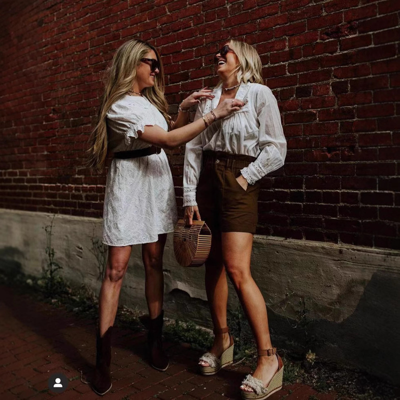 2021spring/summer French sweet style round neck hollow single-breasted elastic waist dress female 13118 clearance