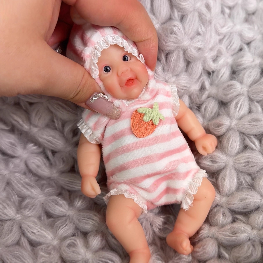 15 cm pegatinas de fresa lapin Q bala simulación de muñeca de renacimiento de silicona sólida para niños Navidad silicona sólida