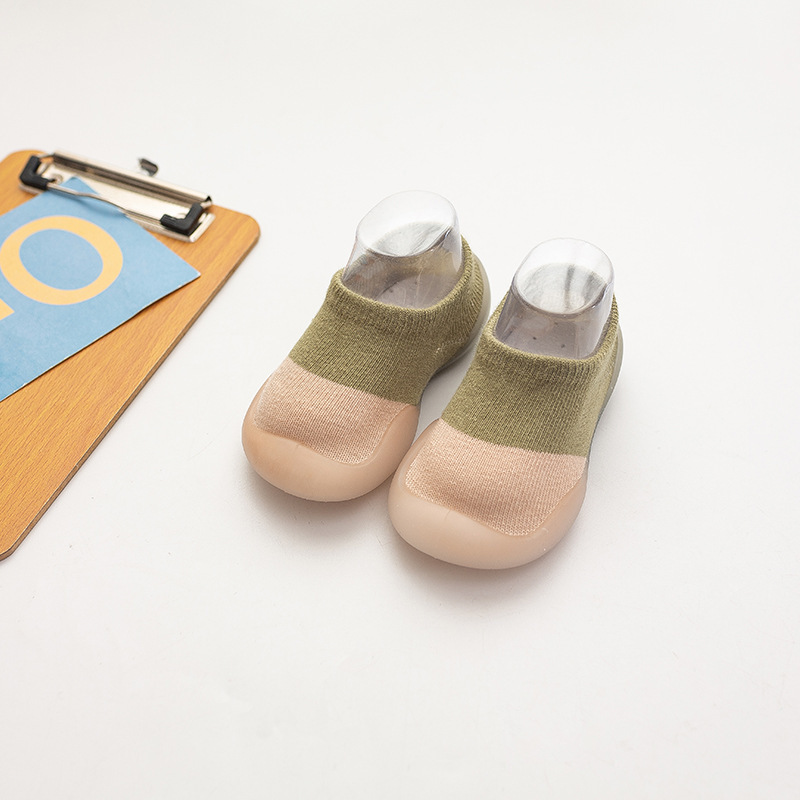 Zapatos de dibujos animados para niños pequeños de ojos grandes, calcetines para niños, zapatos para niños, zapatos para niños de suela suave antideslizantes de tubo bajo de primavera y verano