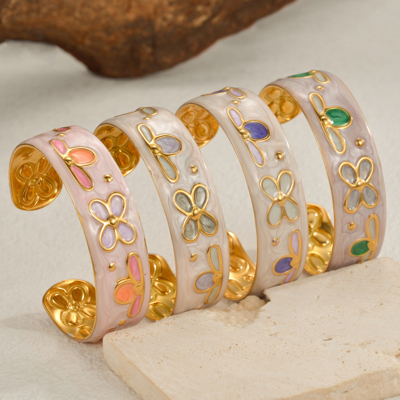 Cross-Border Retro Style Simple Oil-Dropping Flower Open Bracelet, Versatile and High-End Stainless Steel Bracelet for Girls, Suitable for Daily Use