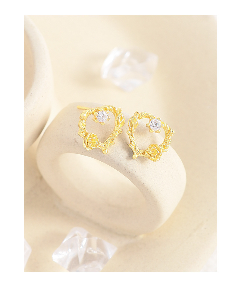 Holiday, Daily Occasion 925 Sterling Silver Material 1 Pair 925 Sterling Silver Heart Shape Flower Ear Studs