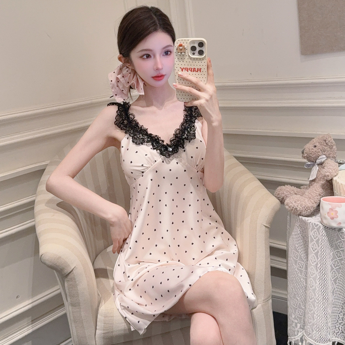 2025 vestido de dormir de mujer cinturón cojín de pecho delgado francés puro gusto de viento encaje sexy dulce amor ropa para el hogar