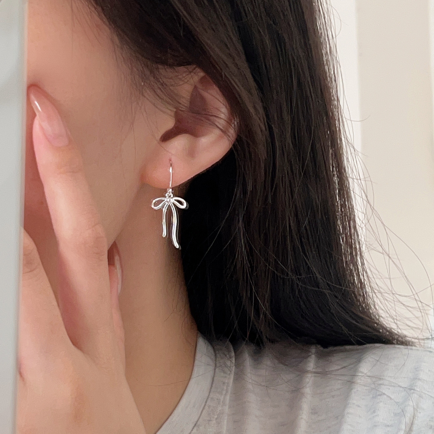 S925純銀蝴蝶結飄帶耳環耳鈎女小眾設計韓國ins氣質2024耳飾