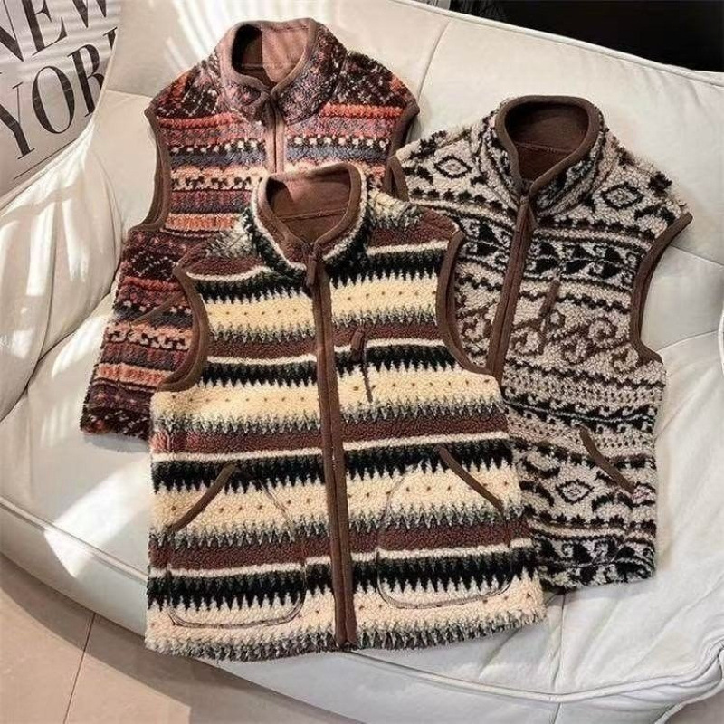 Dropshipping available: 2026 autumn/winter new collection, age-reducing round-neck, Fair Isle pattern, double-sided fleece, retro, warm, and sleeveless vest Dropshipping available: 2026 autumn/winter new collection, age-reducing round-neck, Fair Isle pattern, double-sided fleece, retro, warm, and sleeveless vest