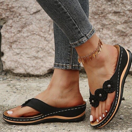 Slippers for women with three flowers summer new style slippers with thick sole and clip toe sandals for women with flip-flops on beach