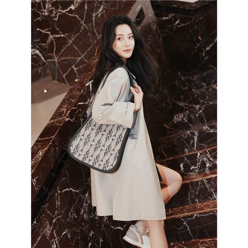 Y莹2025早秋新款女装 通勤宽松廓形中长款翻领风衣外套7302A|undefined