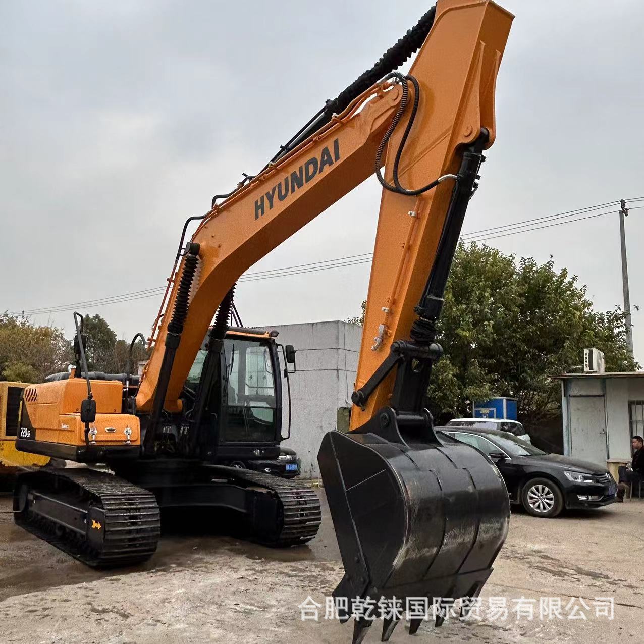 Excavadora moderna 220LC - 9S 20 toneladas excavadora gancho HYUNDAI original noventa por ciento nuevo comercio exterior directo image 3