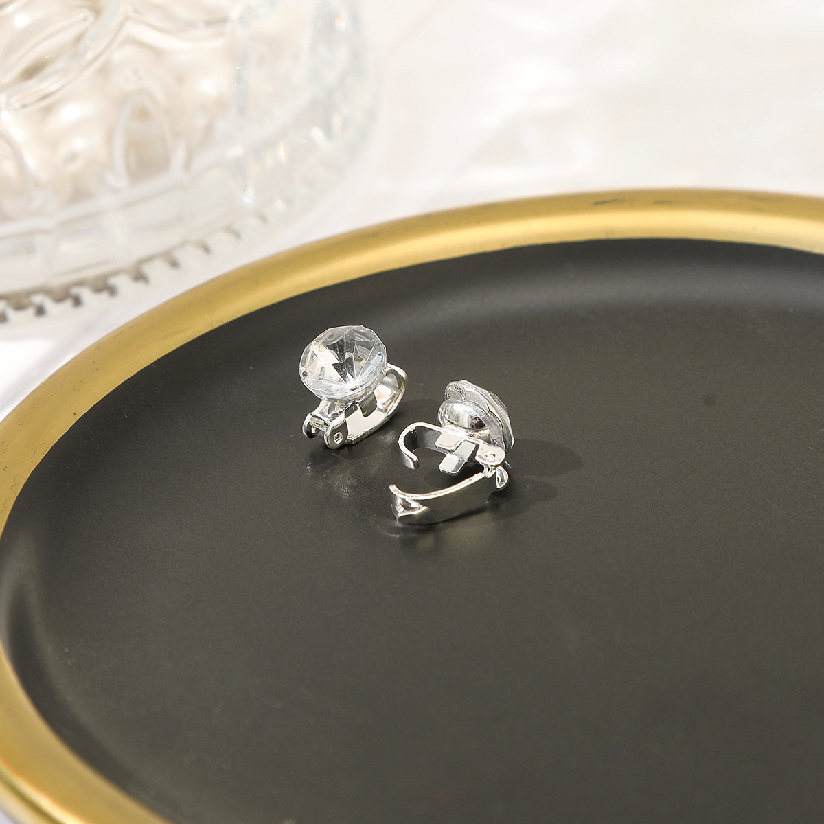 Shiny Women's Geometric Rhinestone Hair Clip display picture 5