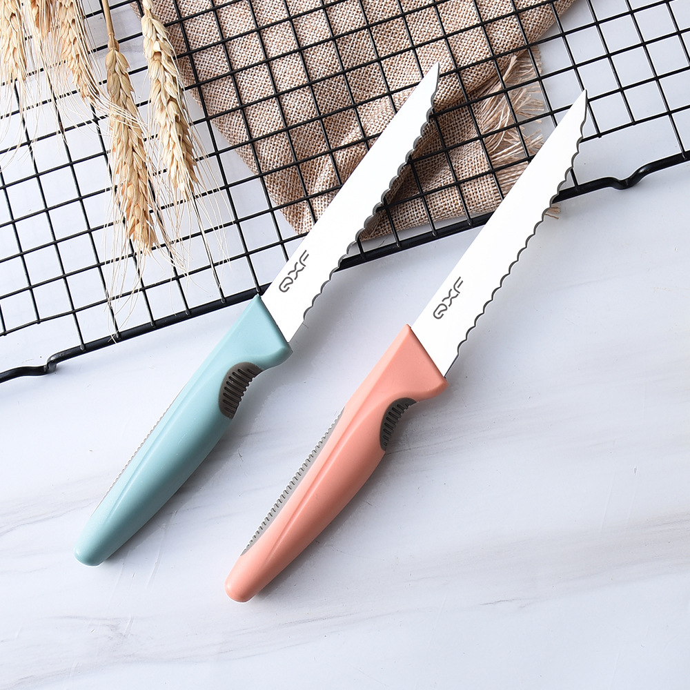 Yangjiang A wife Stainless steel Steak Knife suit Foreign trade New products Plastic handle Sawtooth Steak Knife Six piece set