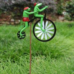 国境を越えた熱い販売カエル自転車鉄風車動物オートバイ中庭の庭の装飾工芸品