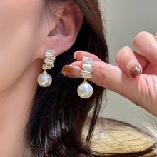 ��ʽ�p�ݺ��s�ʯ��ɫ������hŮ���|�����߼��Еr�аٴ��ᔶ��