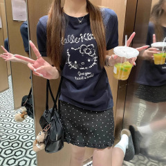 夏のゆるい白いtシャツの女性の年齢を減らす漫画kitty猫のカジュアルな怠惰な風の百合半袖上着の女性ins