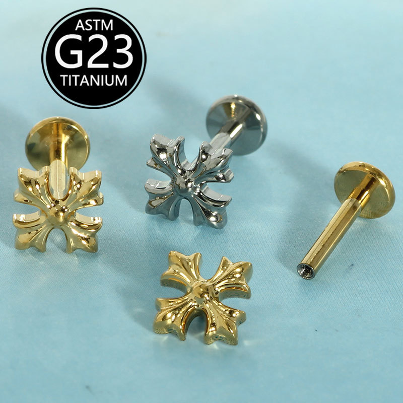 16G labret stud size and finish detail
