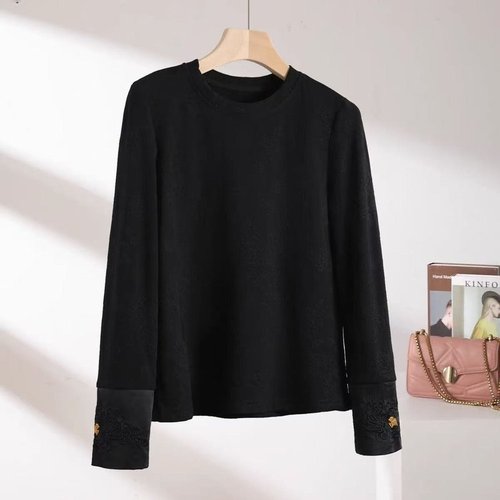 Light Luxury Chinese-style 2025 Spring Collection: New Chinese-Style Base Shirt with Elegant, Fashionable Embroidery for Women