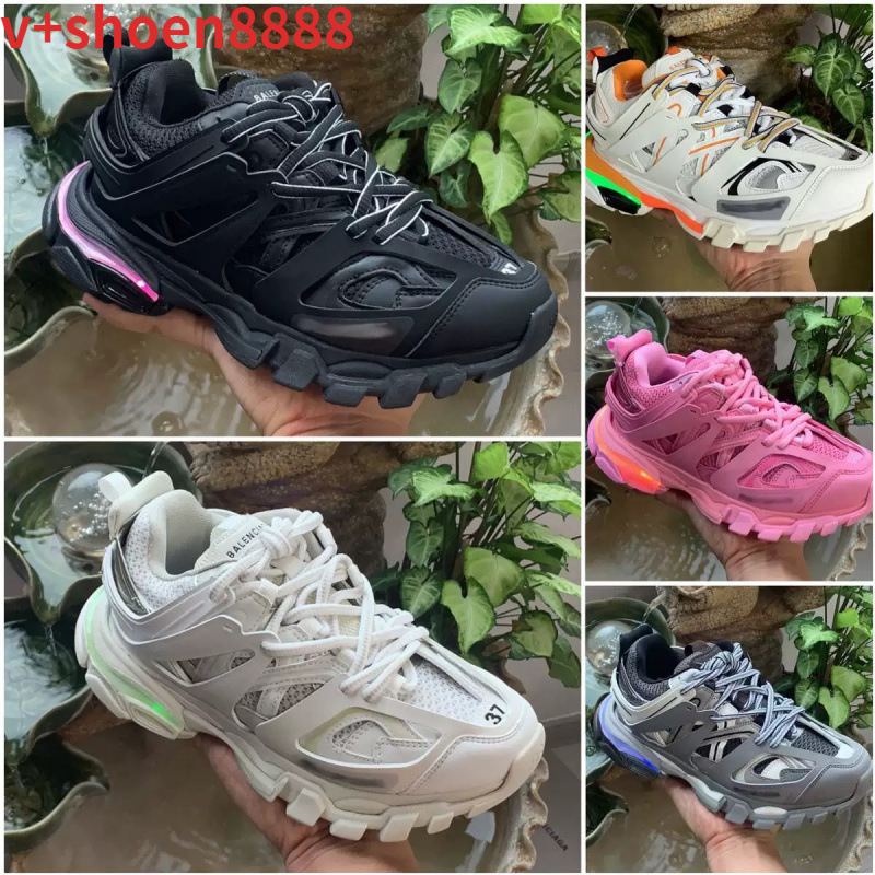 Cross-border in-stock third-generation Track 3.0 LED-lit height-increasing comfortable cushioning dad shoes