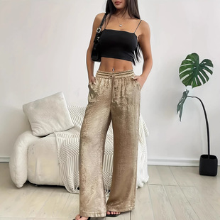 �羳�W���¿�Ů�b���R�d����վ���ѝ���eѝ�q�C��������ٴ��@��