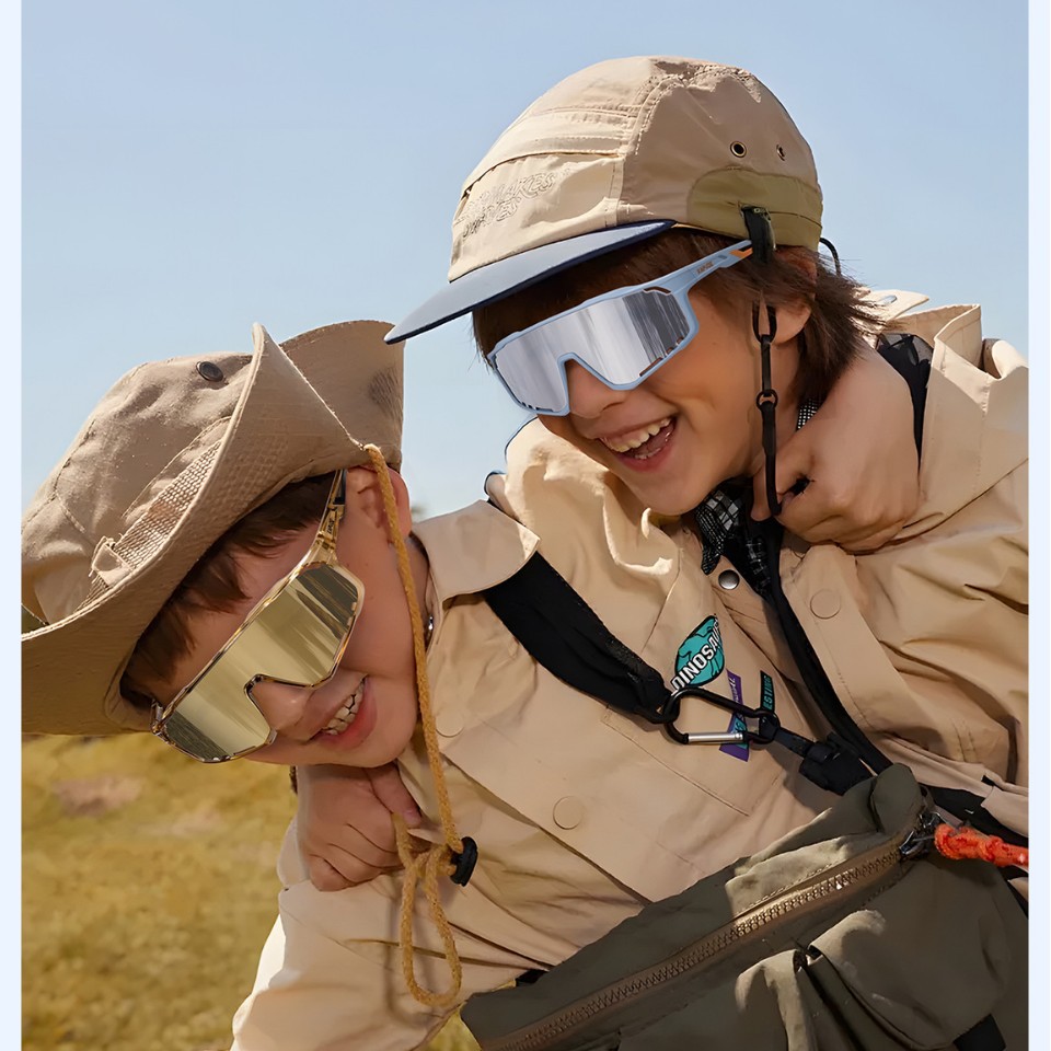 卡普沃红孩儿KAPVOE新款青少年儿童偏光骑行眼镜轮滑平衡车亲子款