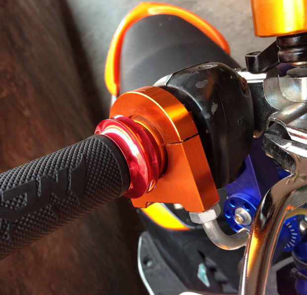 Motorcycle Accessories Modified Throttle Handle Yamaha Large Twist Oil Moped Large Twist Oil Enlarged Throttle Seat Nc