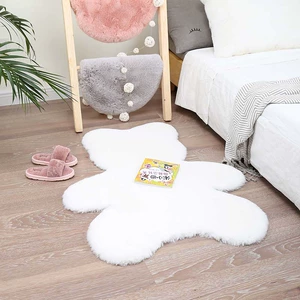Children's Room Cartoon Carpet, Cute Plush Carpet, Small Carpet, Children's Carpet, Plush Bedside Carpet, Rabbit Hair Long Hair