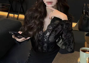 Fashion Sexy V-neck Stitching Lace Long Sleeve Lace Shirt Women's Autumn and Winter New Top All-match Slim-fit Slimming