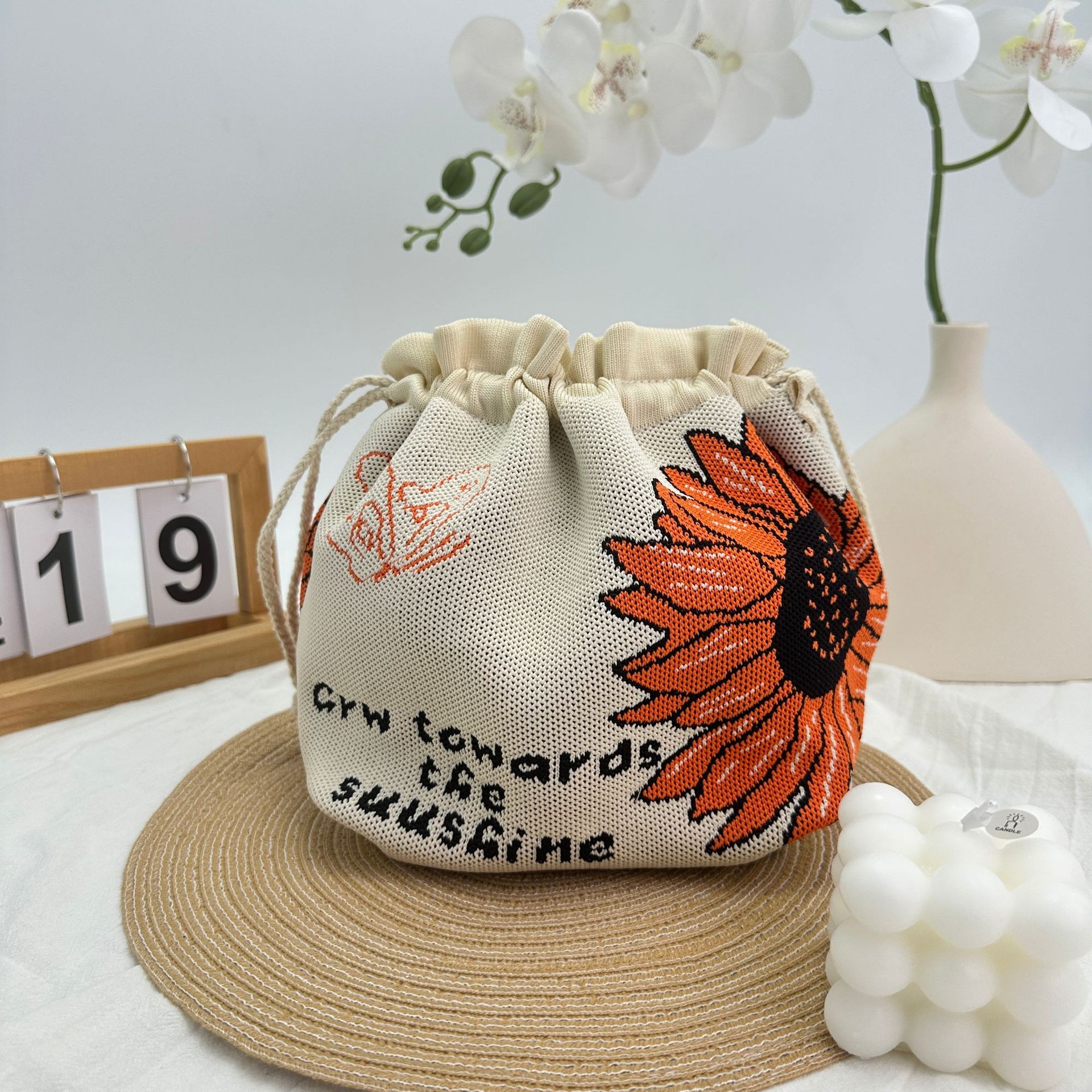 Cartoon Graphic Knit Soft Bucket Drawstring Drawstring Bag 24