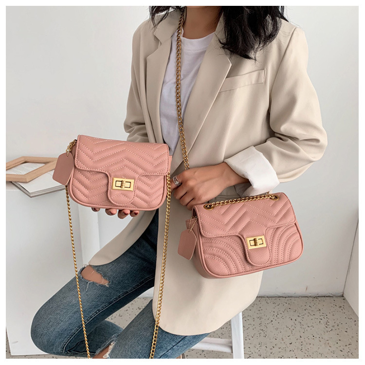 Textured small bags for women 2023 new bags Korean style fashion casual one-shoulder crossbody lock chain small square bag_voghion.com