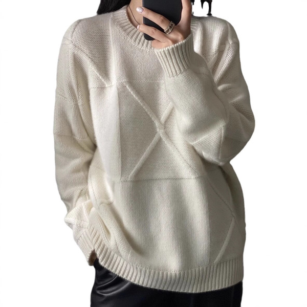 Woolen base body-friendly demi-season set with a round collar