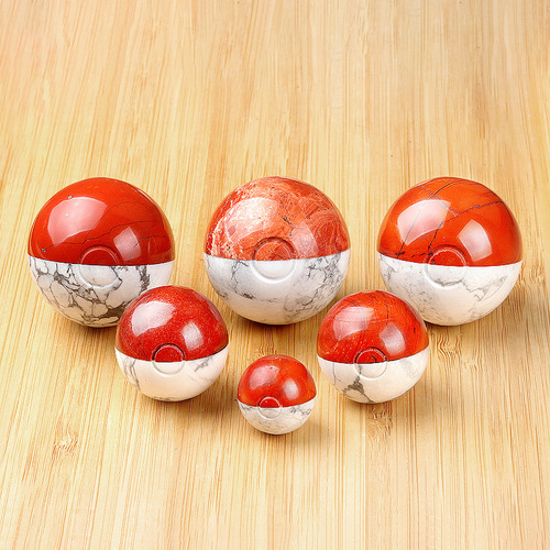 1638-Natural white pine red jasper pickleball magical elf play ball two-color cartoon semi-precious red and white ball