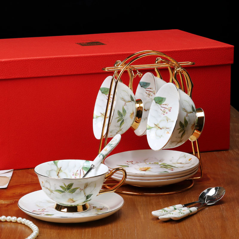 Juego de tazas y platillos de café de porcelana de hueso de estilo europeo exquisito y ligero juego de té de la tarde británico de lujo caja de regalo de alta gama