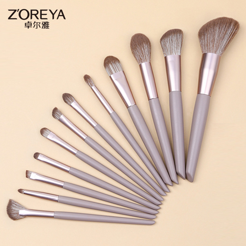 Zoreya leche marrón maquillaje herramientas Fundación sombra de ojos cepillo traje oblicuo Corte señaló cola 12 piezas maquillaje cepillo conjunto completo venta al por mayor