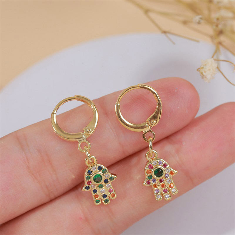 European And American Simple Trendy Unique Copper Inlaid Zirconium Palm Earrings Women's Korean Cute Exquisite Real Gold Electroplated Earrings display picture 2